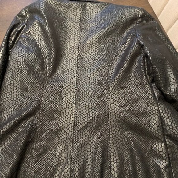 TanJay Black Faux Reptile Jacket - Size 8 - Picture 3 of 9